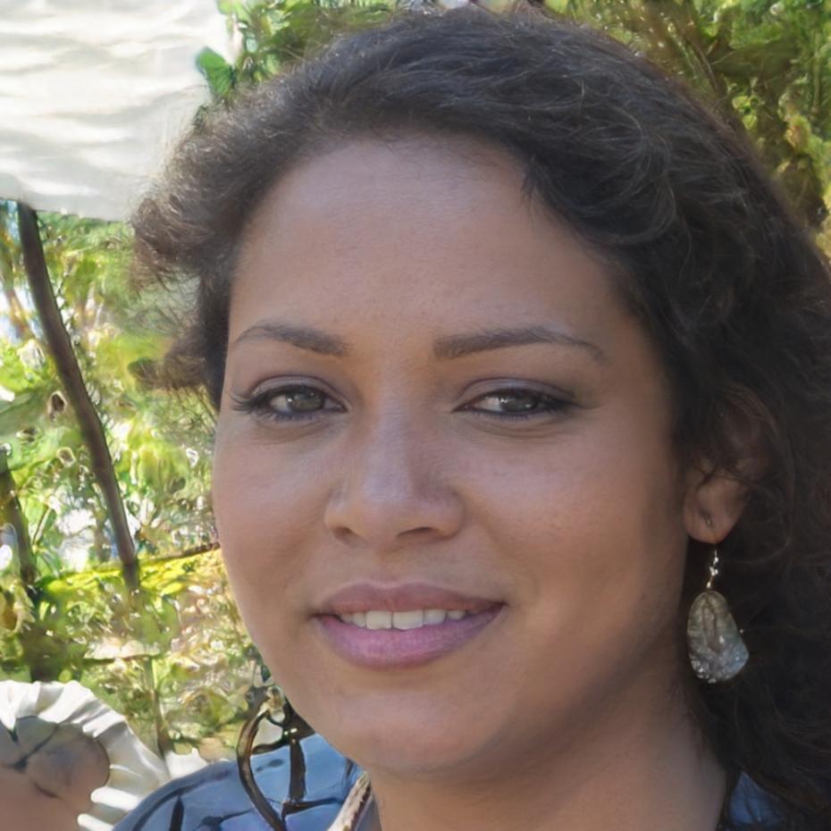 Portrait de Marie, Responsable Relations Clients